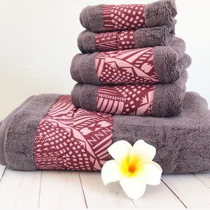 HANDMADE Polynesian Print Bath Towel Set